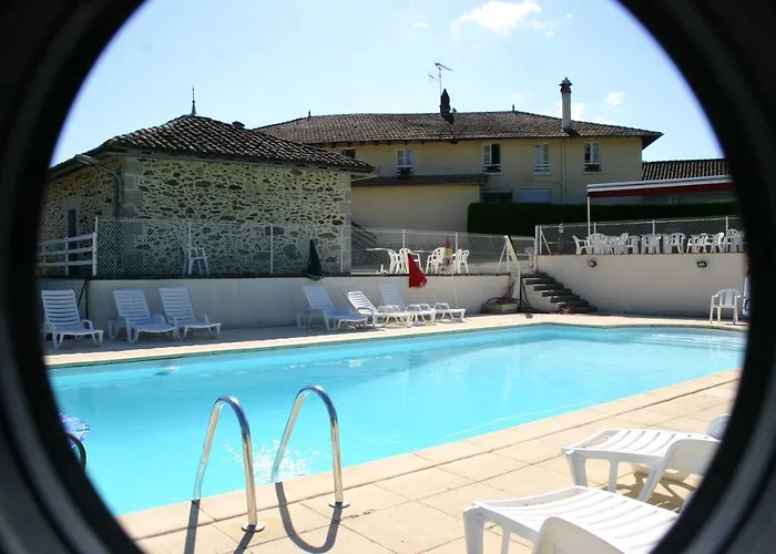 فندق مبيت وإفطار Le Ranfort D'hotes 3*